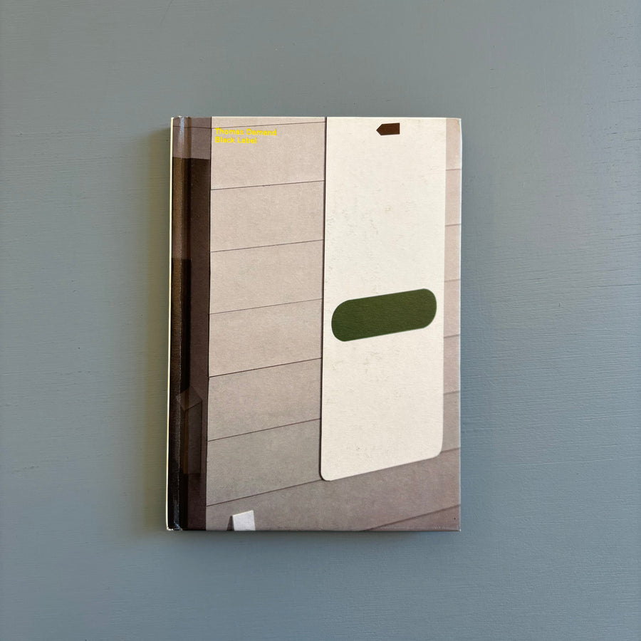 Thomas Demand - Black Label - CCA Kitakyushu 2009 - Saint-Martin Bookshop