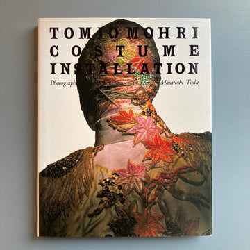 Tomio Mohri - Costume-Installation - Rikuyosha Publishing 1990 - Saint-Martin Bookshop