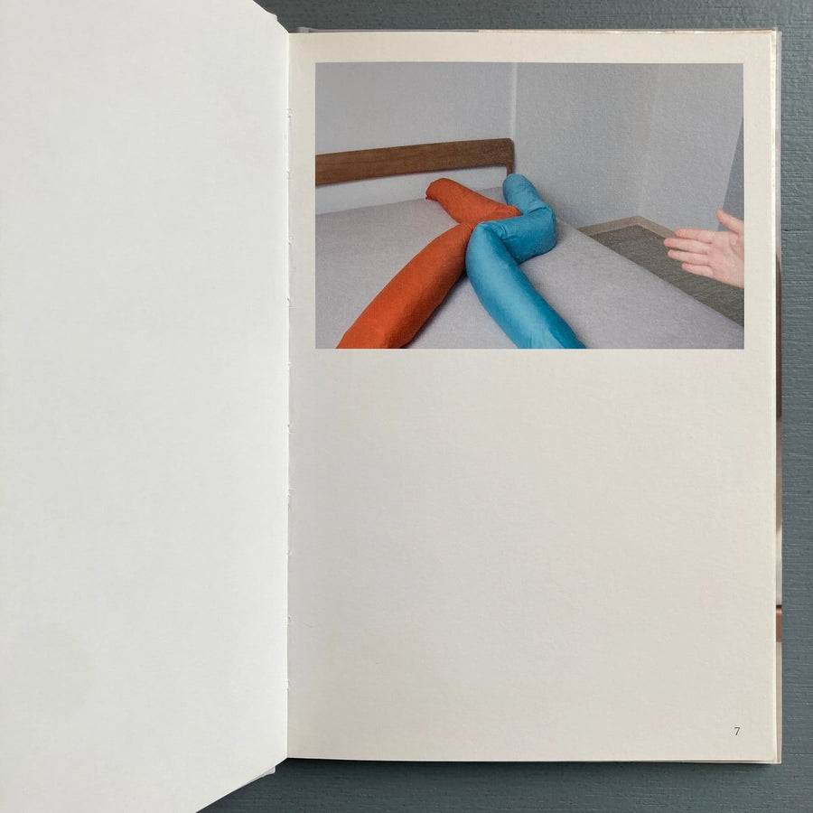 Topology in bed by Chi Tsai Ni: a selection of bed sculptures from his younger days - Nos:books 2015 - Saint-Martin Bookshop