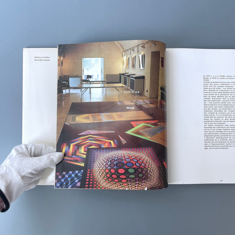 Vasarely - 3 - Edition du Griffon 1974 - Saint-Martin Bookshop