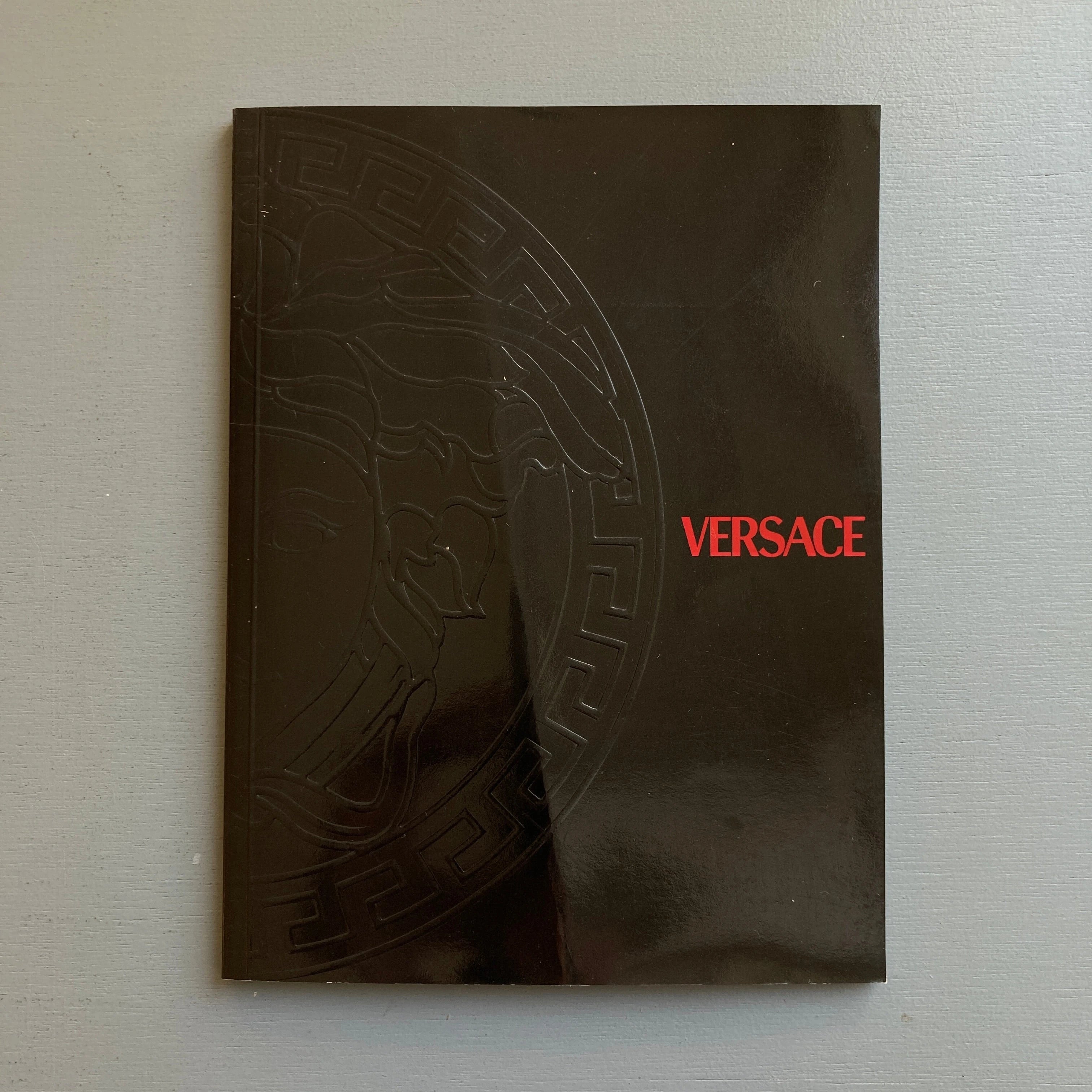 VERSACE 1999 / 2000 ヴェルサーチ　カタログ　写真集 VERSACE 1999 / 2000 ヴェルサーチ カタログ 写真集 VERSACE