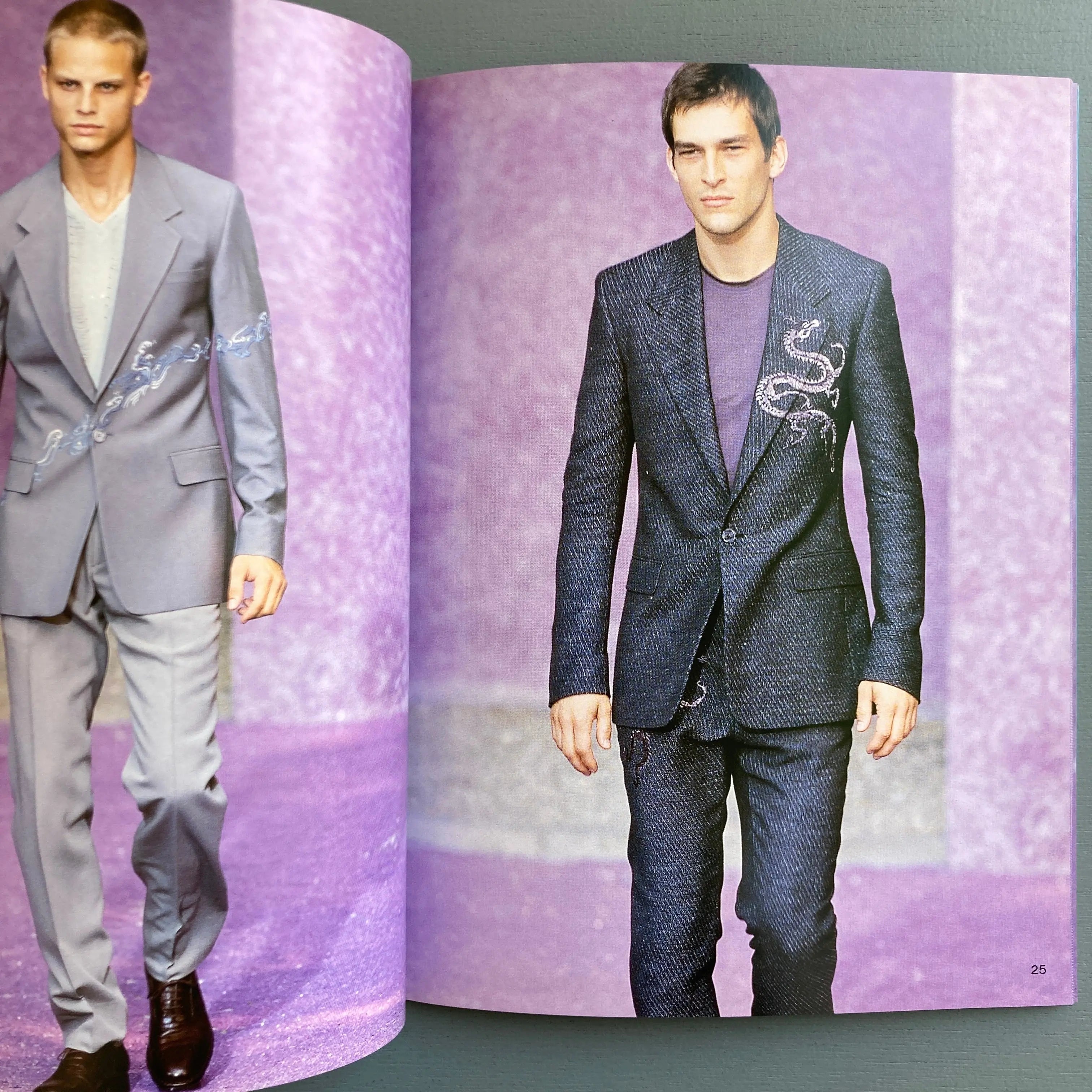 Versace - Men's collection - Spring-Summer 1999 - Saint-Martin Bookshop
