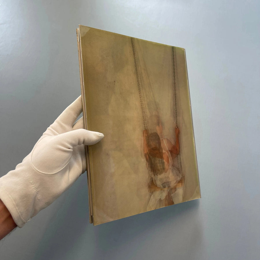 Visionaire - 27 Movement 1999 - Saint-Martin Bookshop