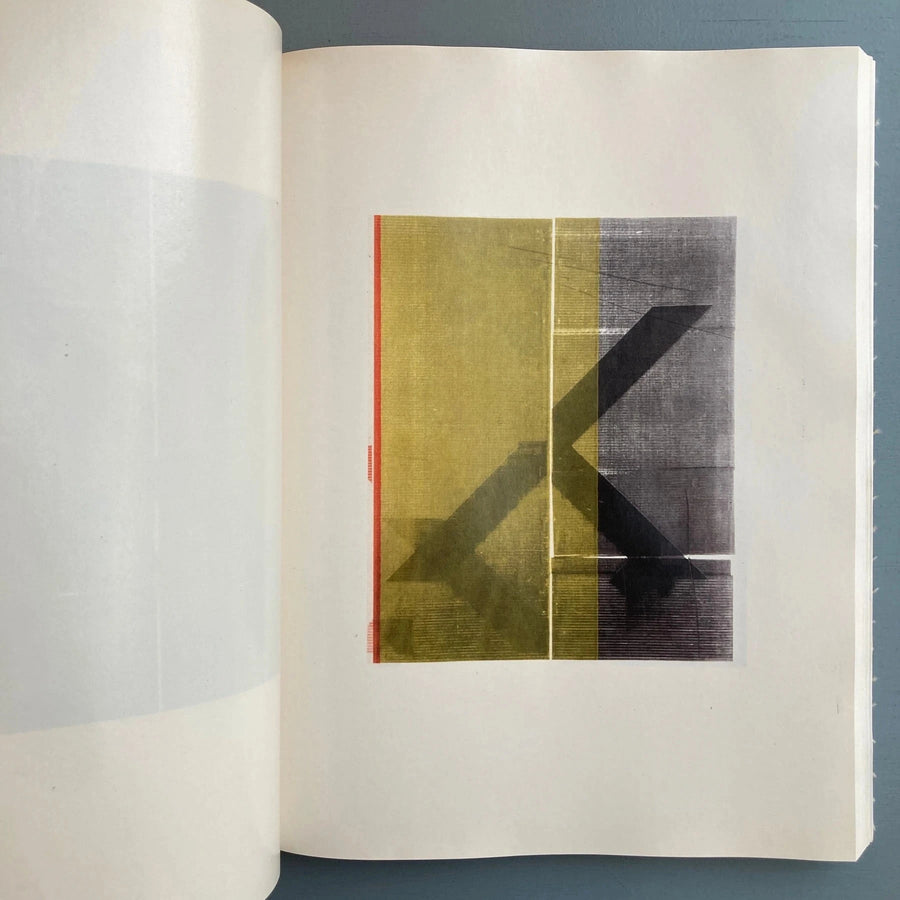 Wade Guyton - Black Paintings - JRP Ringier 2011 - Saint-Martin Bookshop