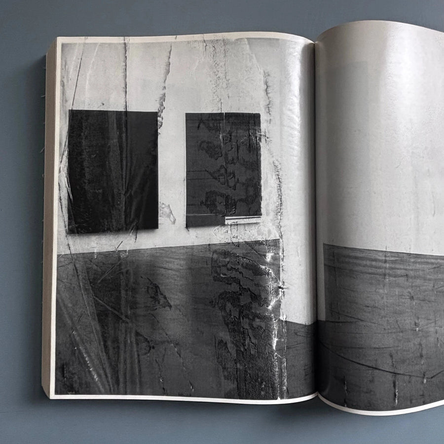 Wade Guyton - Black Paintings - JRP Ringier 2011 - Saint-Martin Bookshop
