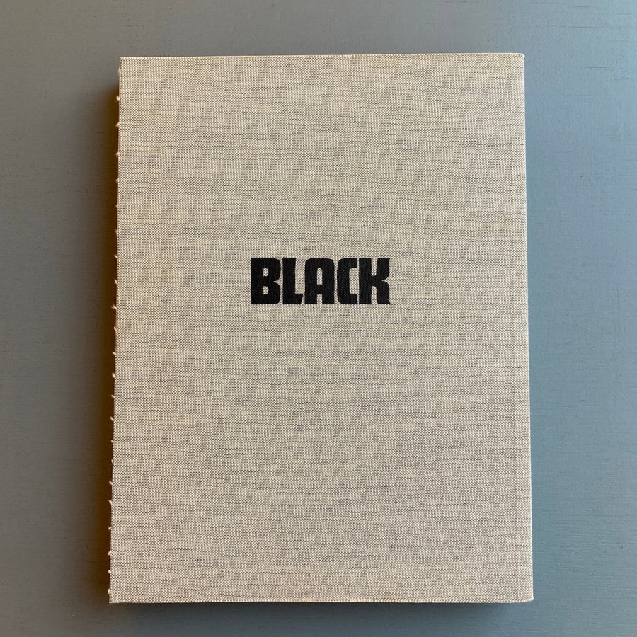 Wade Guyton - Black Paintings - JRP Ringier 2011 - Saint-Martin Bookshop