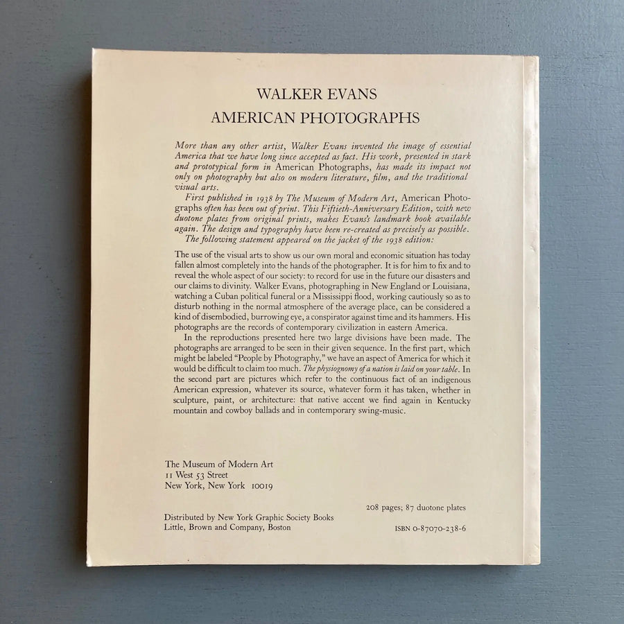 Walker Evans - American photographs - Museum of Modern Art	1988 - Saint-Martin Bookshop