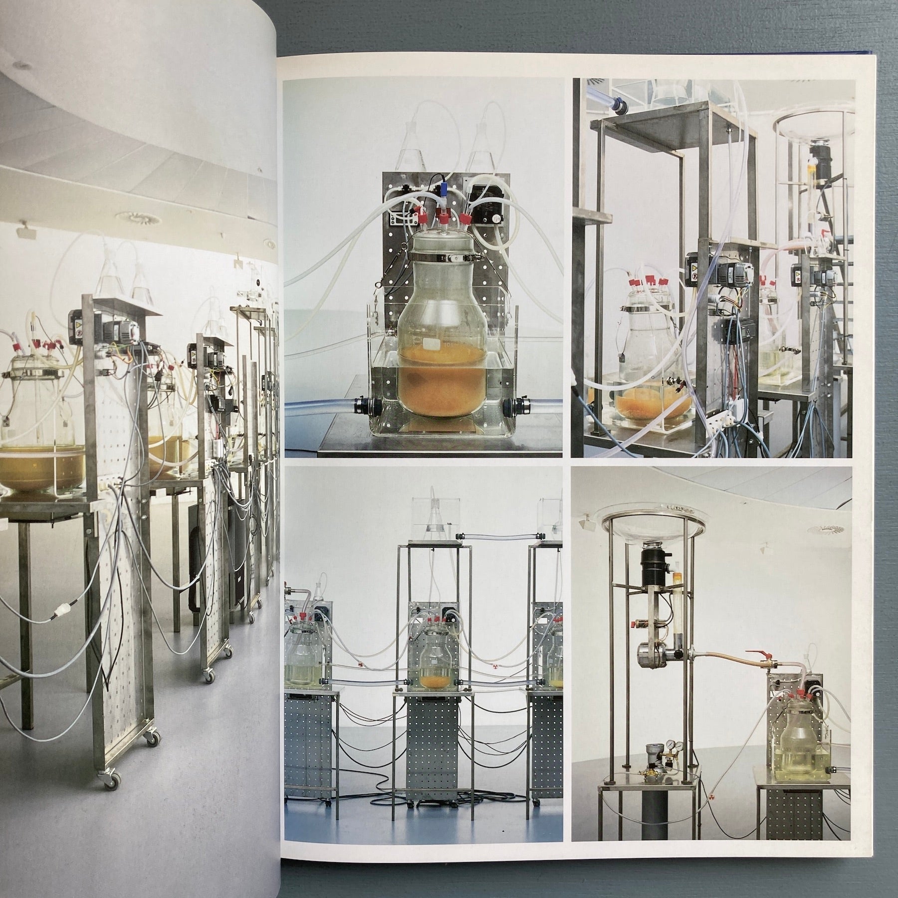Wim Delvoye - New & Improved Cloaca- Rectapublishers 2001 - Saint