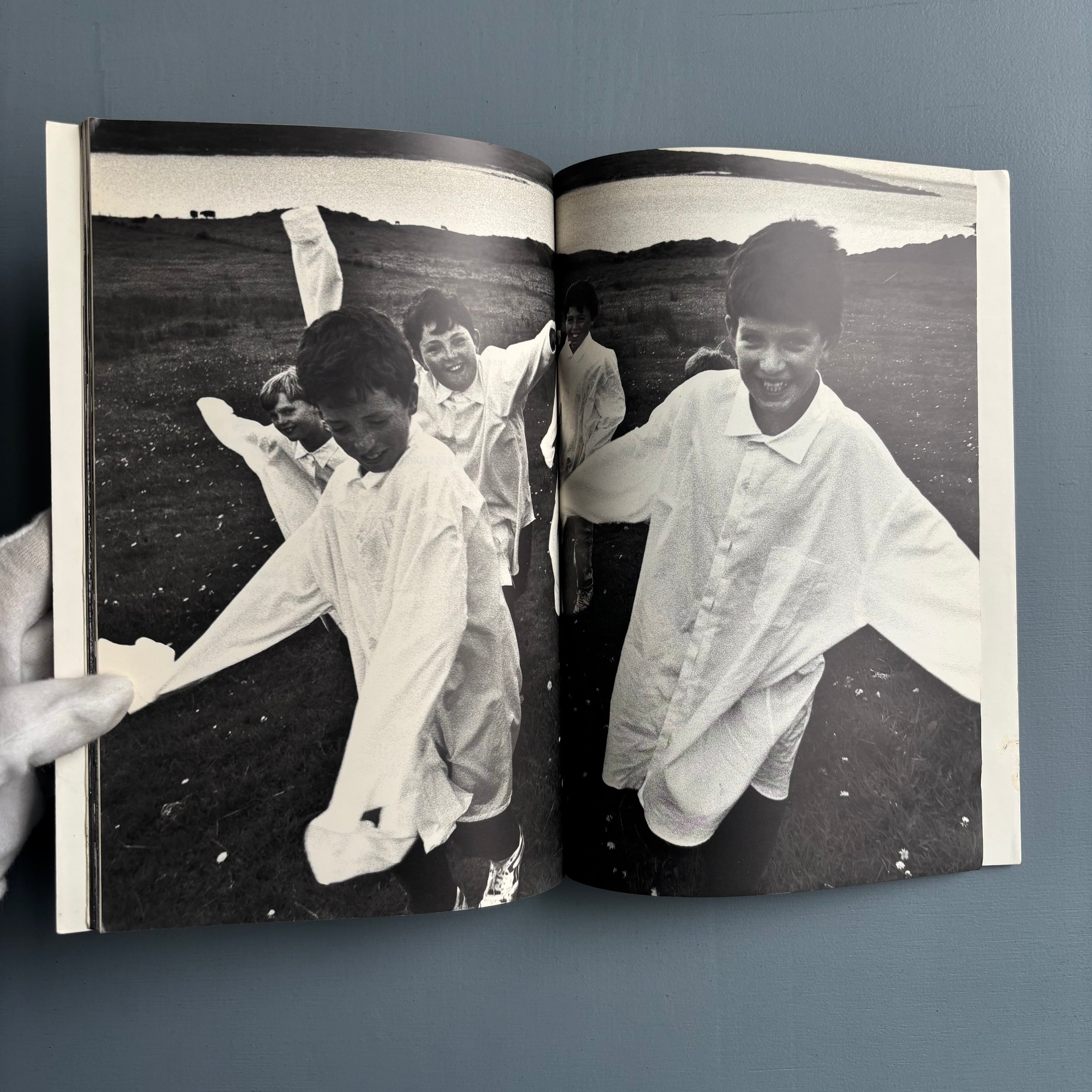 Y's Yohji Yamamoto - In Ireland Connemara - Fall/Winter 1993/94