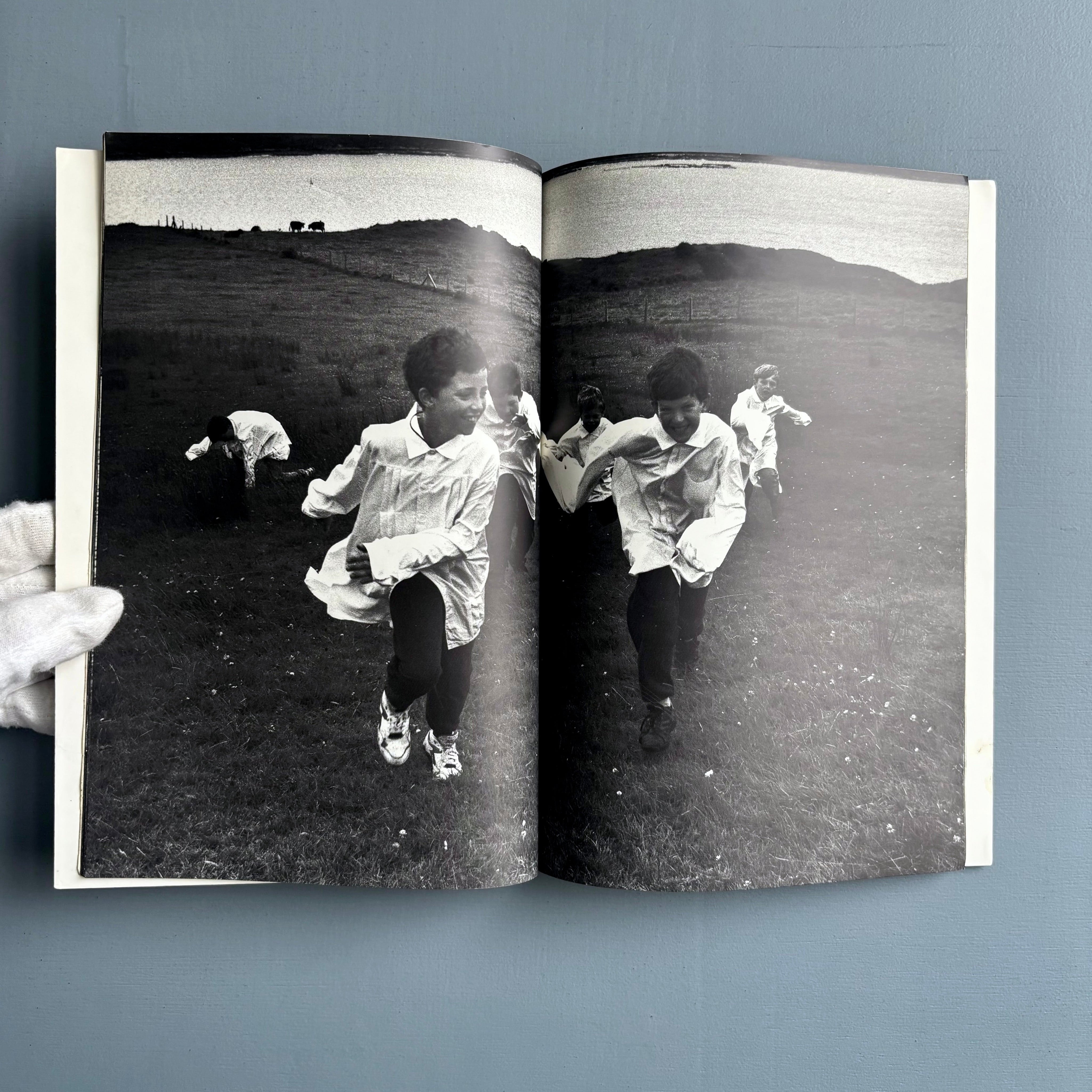 Y's Yohji Yamamoto - In Ireland Connemara - Fall/Winter 1993/94