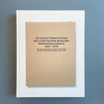 Die Kassettenkataloge des Städtischen Museums Mönchengladbach / The Box Catalogues - König 2021 Saint-Martin Bookshop