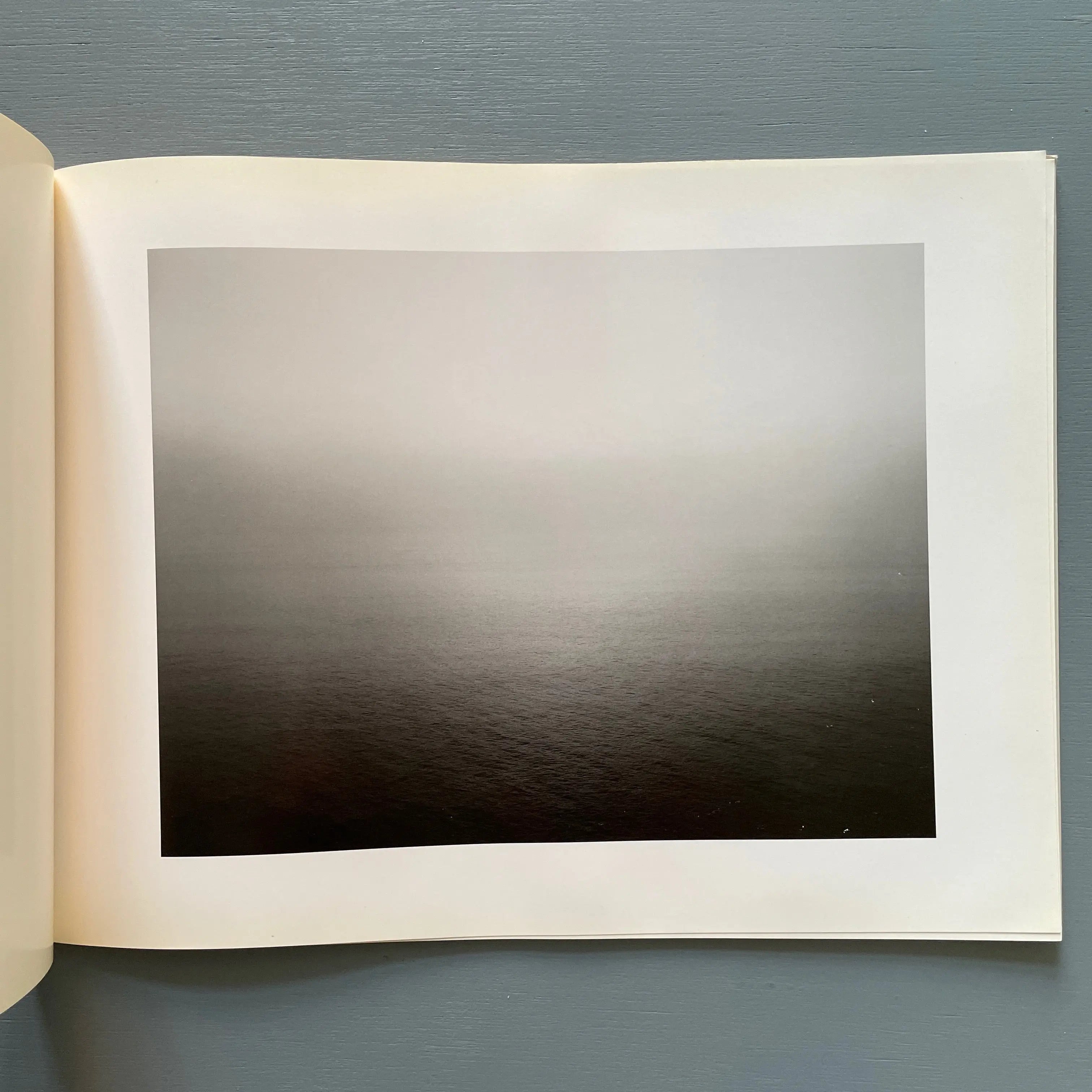 Hiroshi Sugimoto - Dioramas, Theaters, Seascapes - Saint-Martin